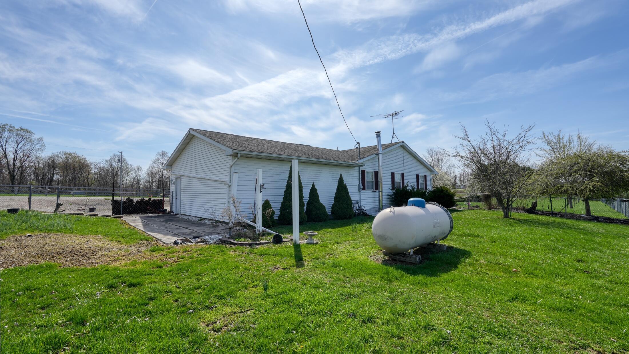 2760 Flint Ridge Road, Hopewell, Ohio image 33
