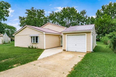 Photo of 641 Blarney Stone Court, Galloway, OH 43119 (MLS # 226037429)
