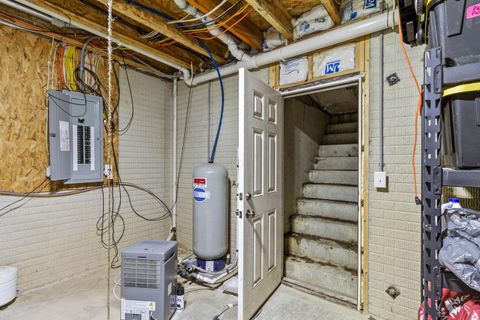 Tiny photo for 16908 County Road 190, Kenton, OH 43326 (MLS # 226003166)