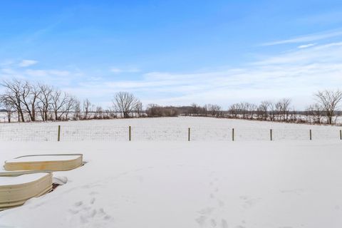 Tiny photo for 16908 County Road 190, Kenton, OH 43326 (MLS # 226003166)