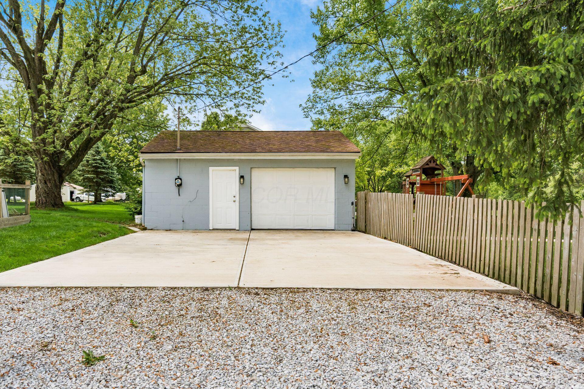 10394 Center Village Road, Galena, Ohio image 27