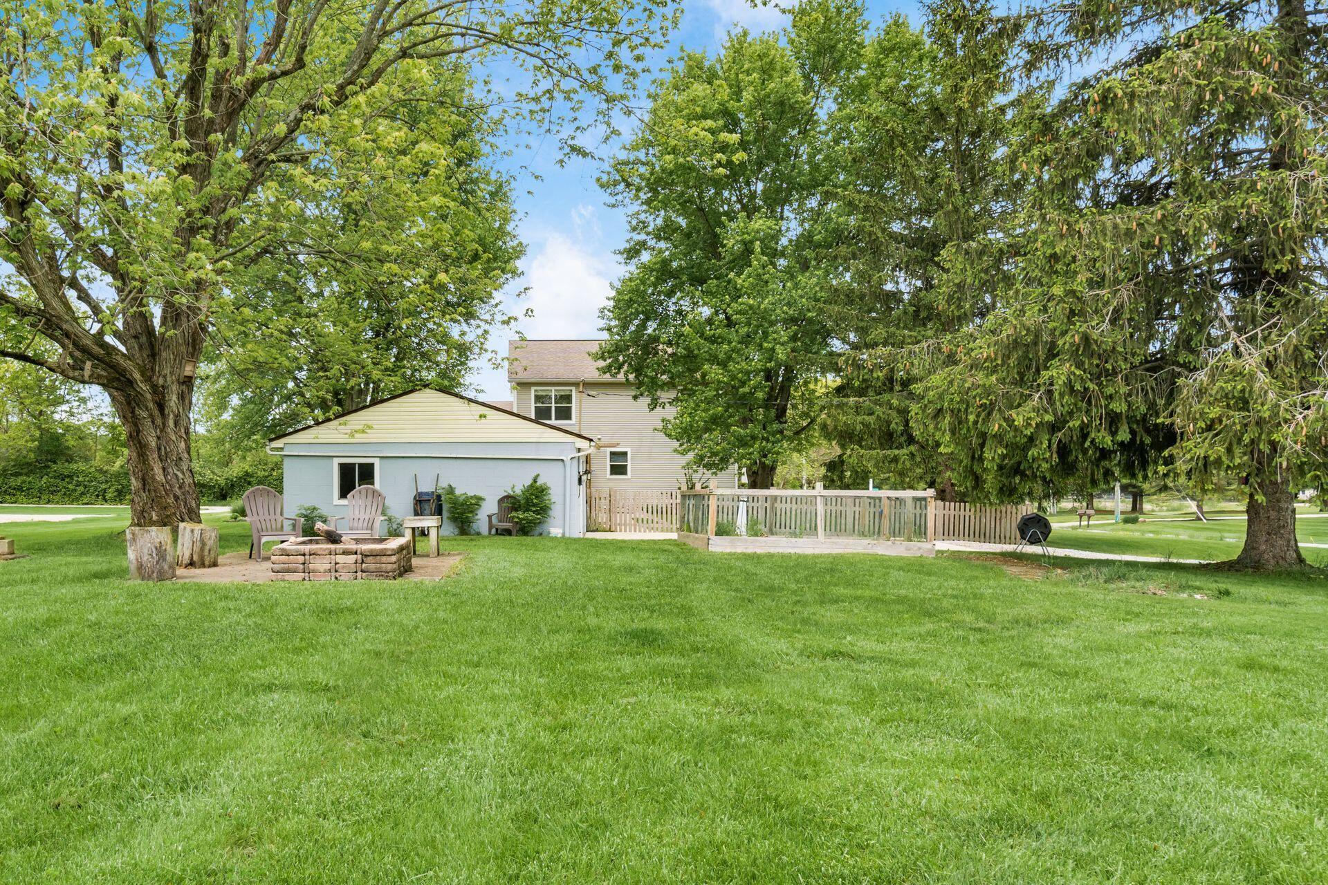 10394 Center Village Road, Galena, Ohio image 32