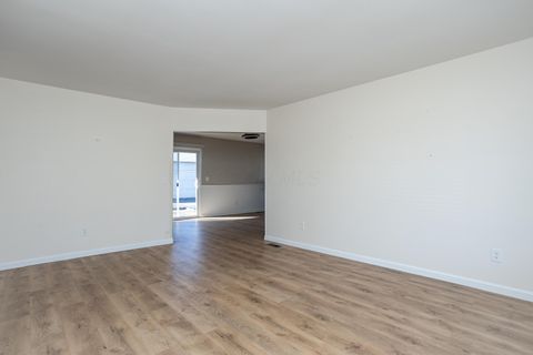 Tiny photo for 703 Pointview Drive, Westerville, OH 43081 (MLS # 226005530)