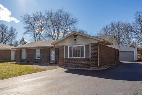 Photo of 703 Pointview Drive, Westerville, OH 43081 (MLS # 226005530)