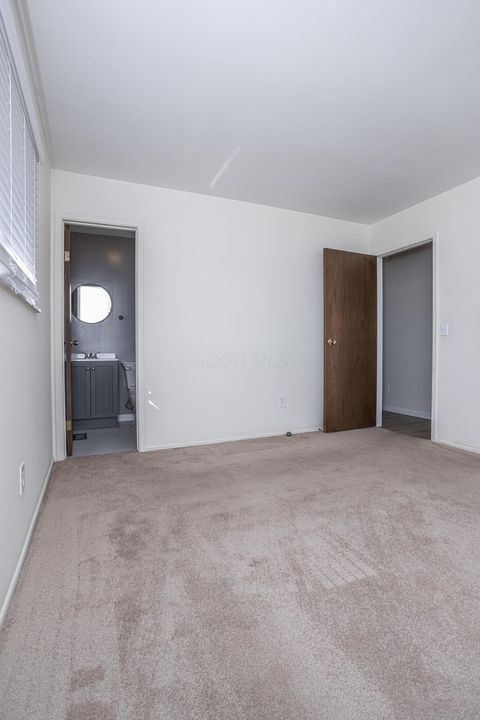 Tiny photo for 703 Pointview Drive, Westerville, OH 43081 (MLS # 226005530)