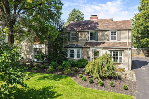 Photo of 2735 York Road, Columbus, OH 43221 (MLS # 226032632)