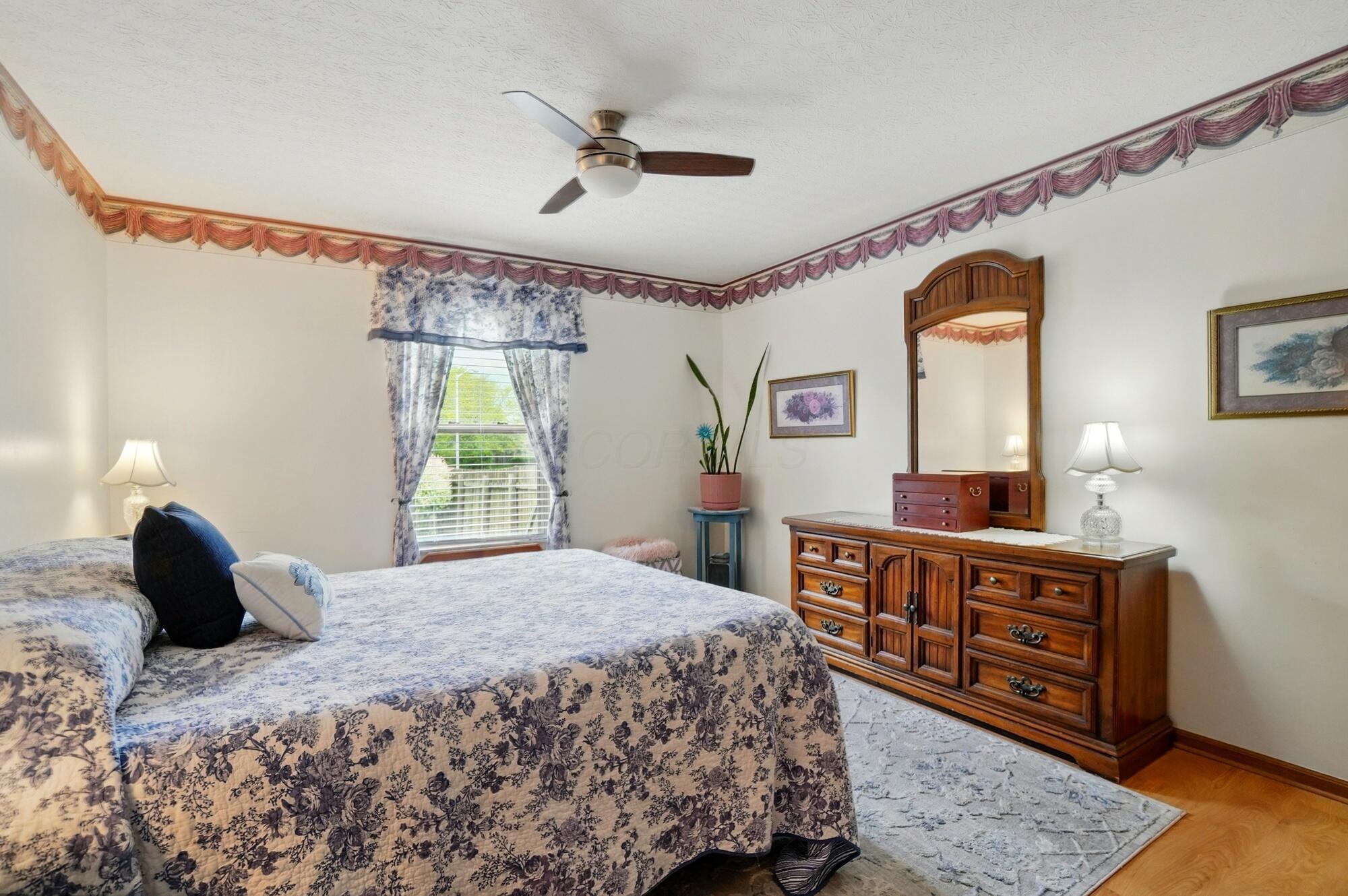 918 Linkfield Drive, Columbus, Ohio image 25