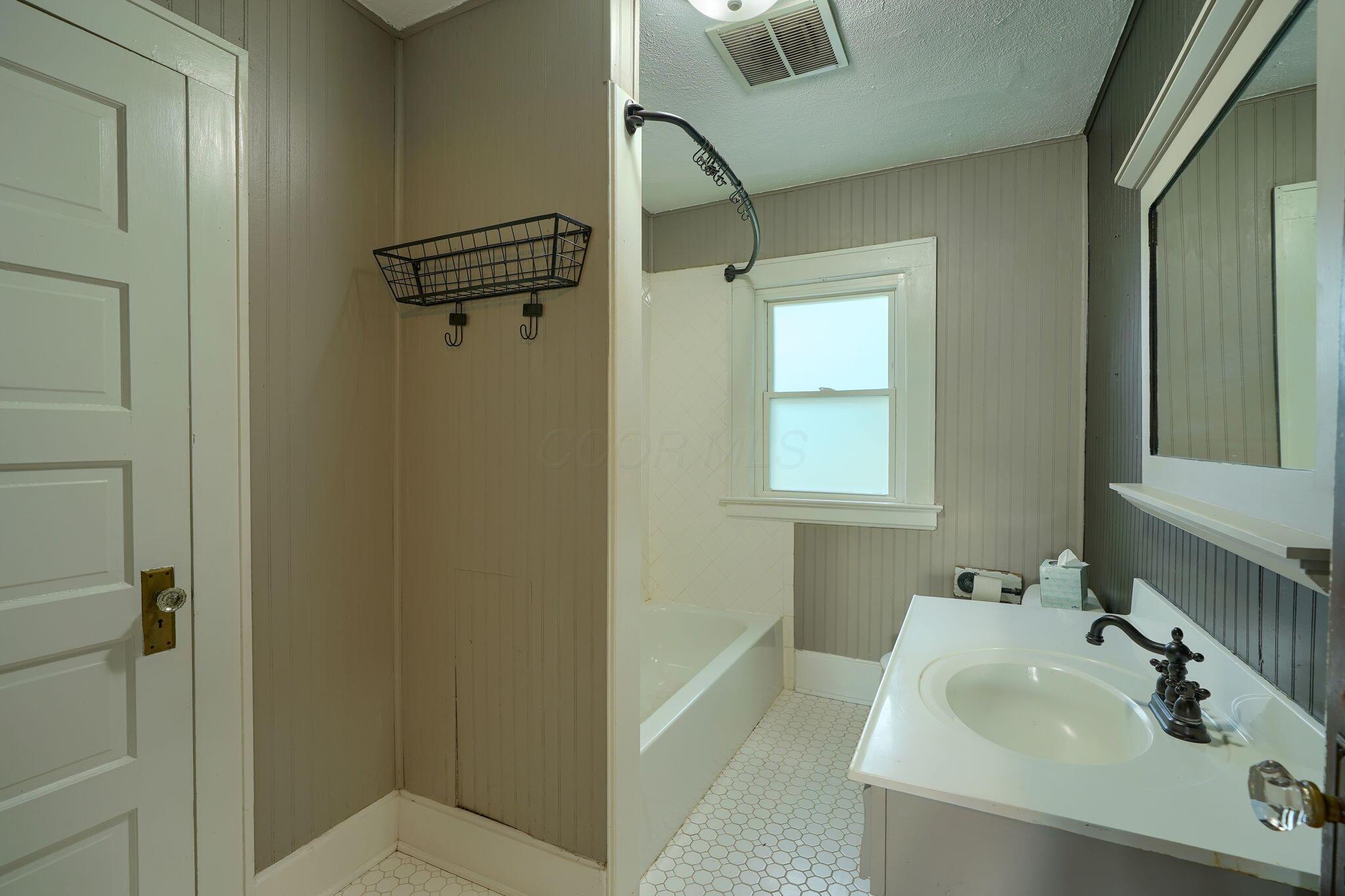 811 N Court Street, Circleville, Ohio image 20