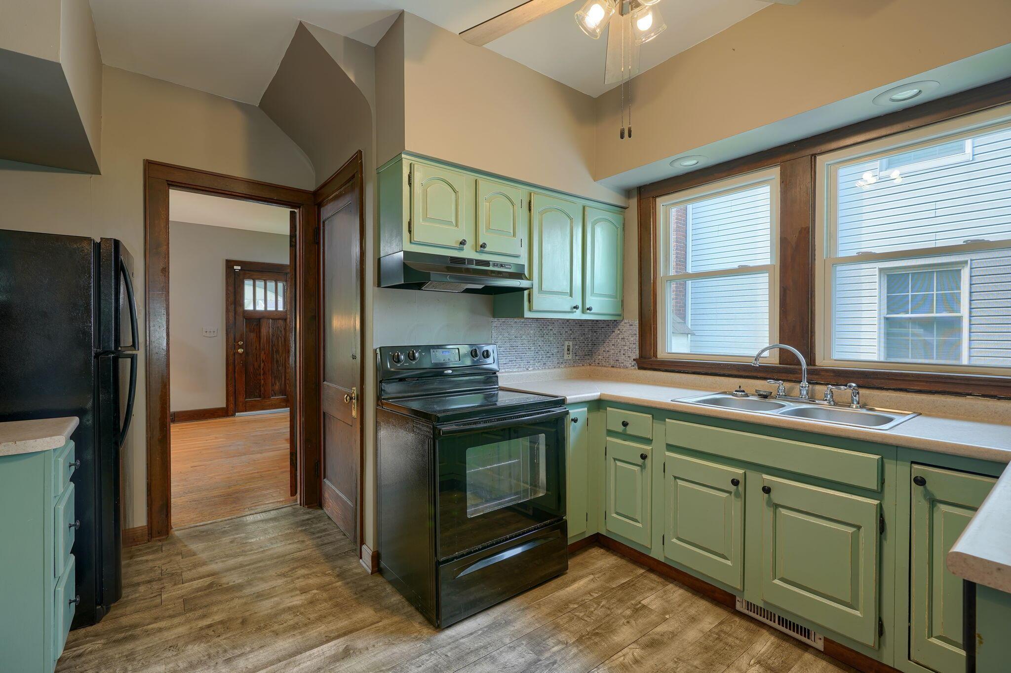 811 N Court Street, Circleville, Ohio image 12