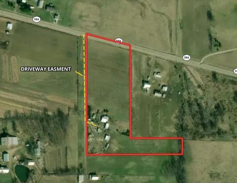 Tiny photo for 12967 Pleasant Valley Road Road NE, Utica, OH 43080 (MLS # 225045475)