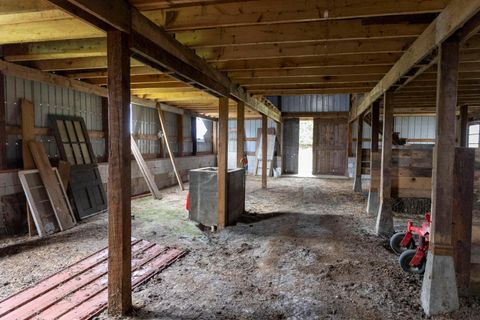 Tiny photo for 12967 Pleasant Valley Road Road NE, Utica, OH 43080 (MLS # 225045475)