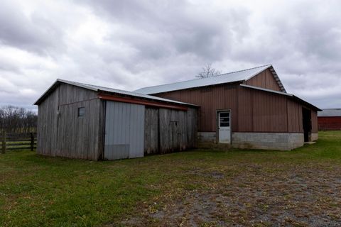 Tiny photo for 12967 Pleasant Valley Road Road NE, Utica, OH 43080 (MLS # 225045475)