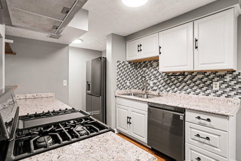 Tiny photo for 2509 Burgandy Lane, Columbus, OH 43232 (MLS # 226036705)
