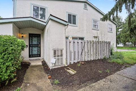 Tiny photo for 2509 Burgandy Lane, Columbus, OH 43232 (MLS # 226036705)