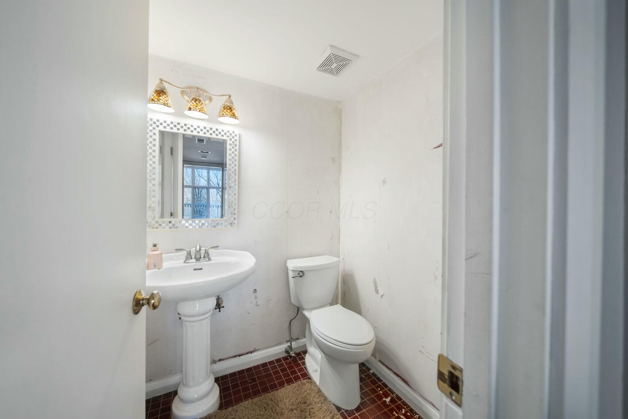 4640 Donegal Cliffs Drive, Dublin, Ohio image 16