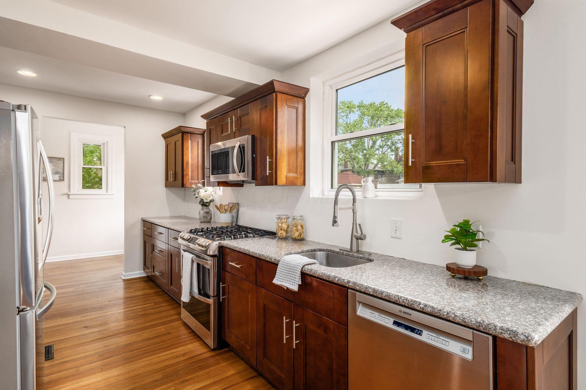 1800 Bryden Road, Columbus, Ohio image 15