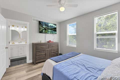 Tiny photo for 103 S Ogden Avenue, Columbus, OH 43204 (MLS # 226029477)