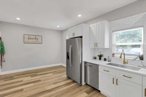 Tiny photo for 103 S Ogden Avenue, Columbus, OH 43204 (MLS # 226029477)