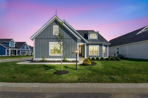 Photo of 4261 Flamingo Drive, Lewis Center, OH 43035 (MLS # 226013861)