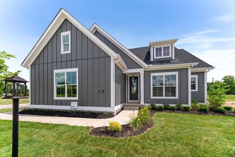 Photo of 4261 Flamingo Drive, Lewis Center, OH 43035 (MLS # 226013861)