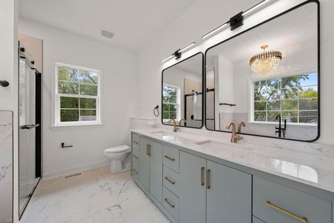 Tiny photo for 2576 Claridon Road, Columbus, OH 43231 (MLS # 225040602)