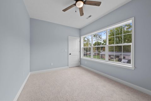 Tiny photo for 2576 Claridon Road, Columbus, OH 43231 (MLS # 225040602)