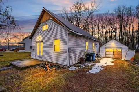 Homes For Sale - 3792 Avalon Drive<br/> Millersport, OH 43046