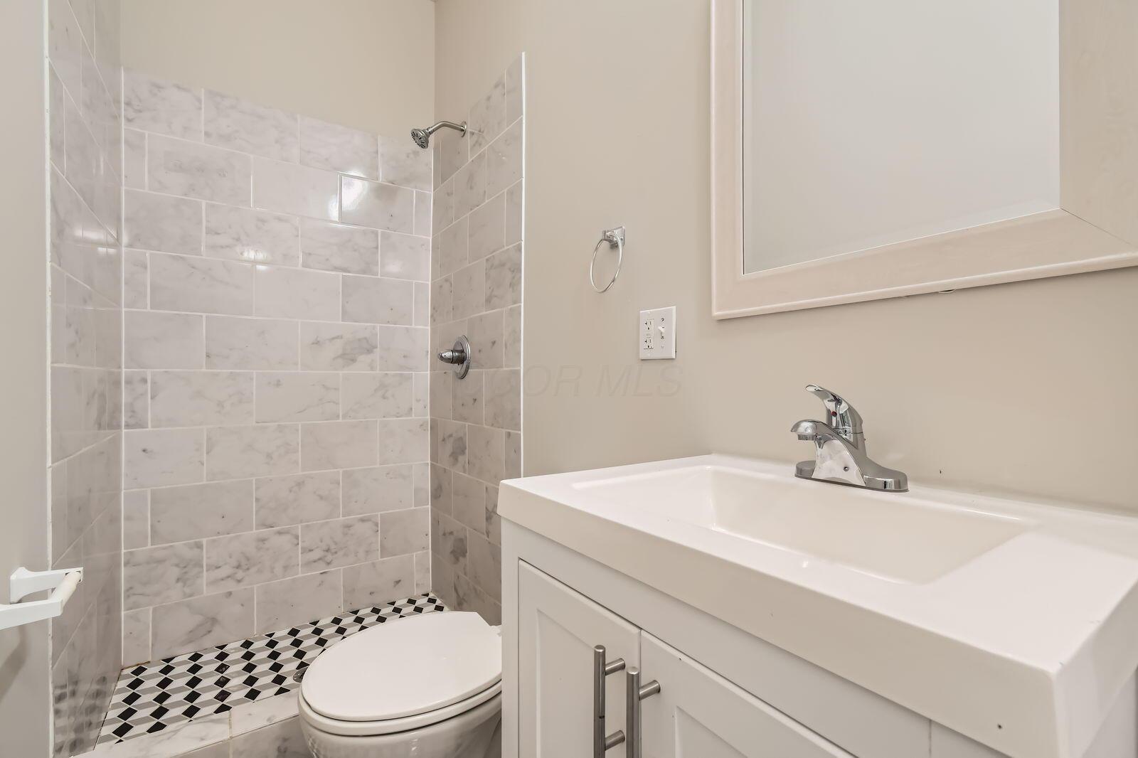 343 S Warren Avenue, Columbus, Ohio image 16