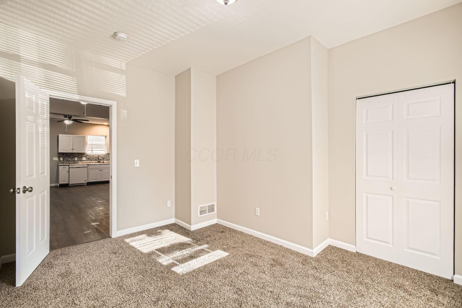 343 S Warren Avenue, Columbus, Ohio image 15