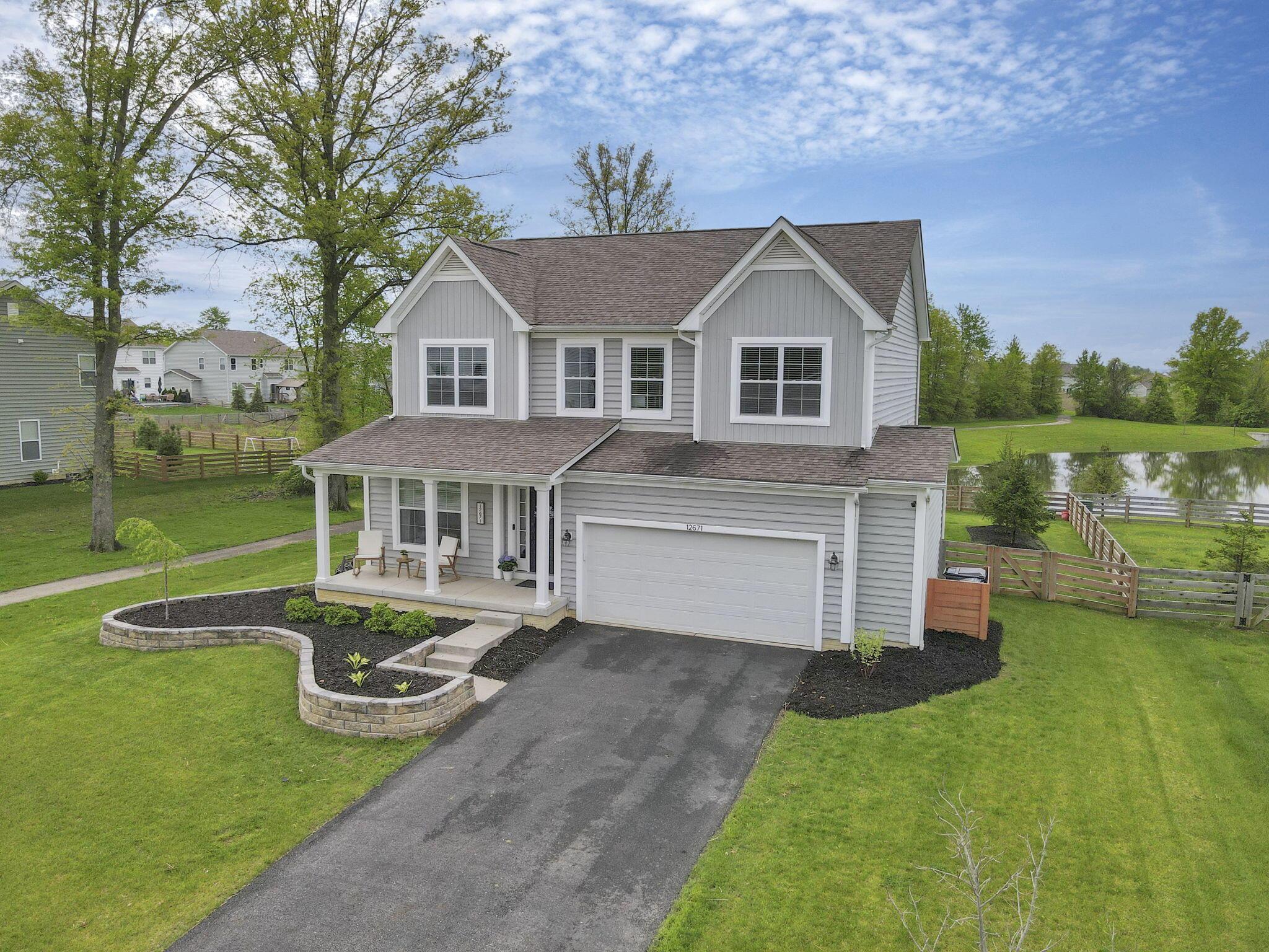 12671 Prairie View Drive, Pickerington, Ohio image 2