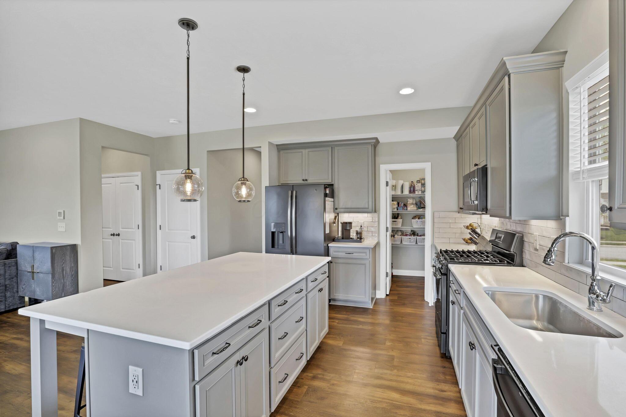 12671 Prairie View Drive, Pickerington, Ohio image 9