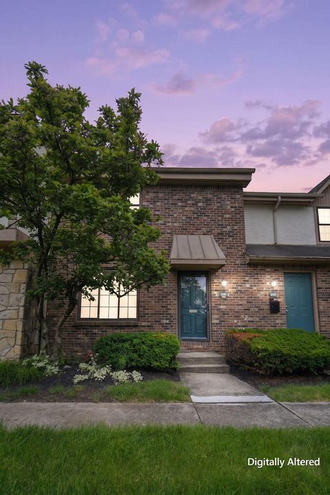 Photo of 6199 Stornoway Drive S, Columbus, OH 43213 (MLS # 226018662)