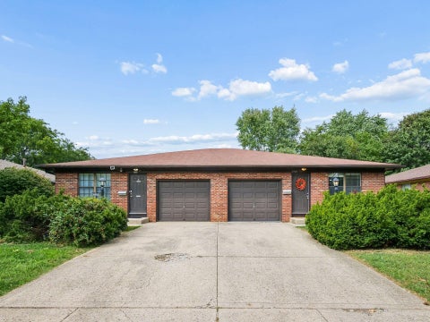 Photo of 1938-1940 Hampstead Drive, Columbus, OH 43229 (MLS # 226033439)