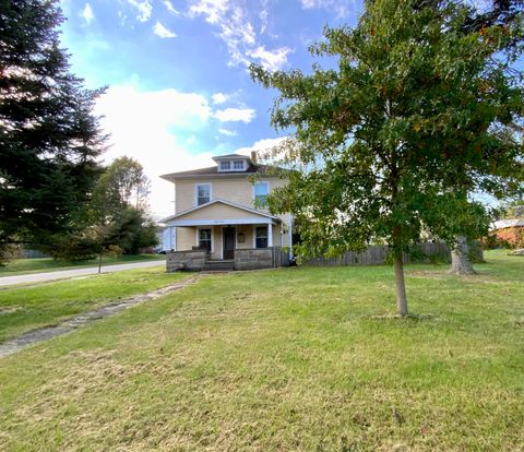 Photo of 812 Howard Street, Mount Vernon, OH 43050 (MLS # 225038997)