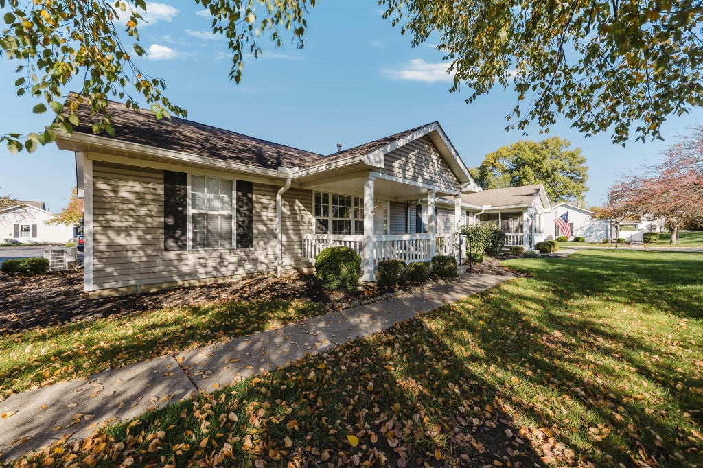 Photo of 8637 Victoria Meadow Lane, Reynoldsburg, OH 43068 (MLS # 226040557)