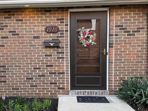 Photo of 1916 Willoway Circle S, Columbus, OH 43220 (MLS # 226007123)