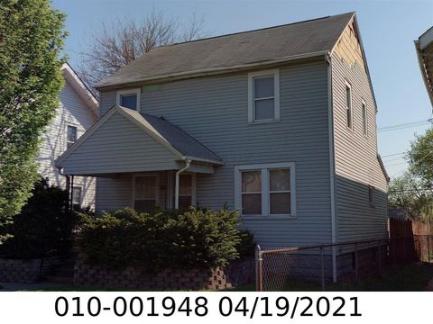Photo of 188 N Hague Avenue, Columbus, OH 43204 (MLS # 225039051)
