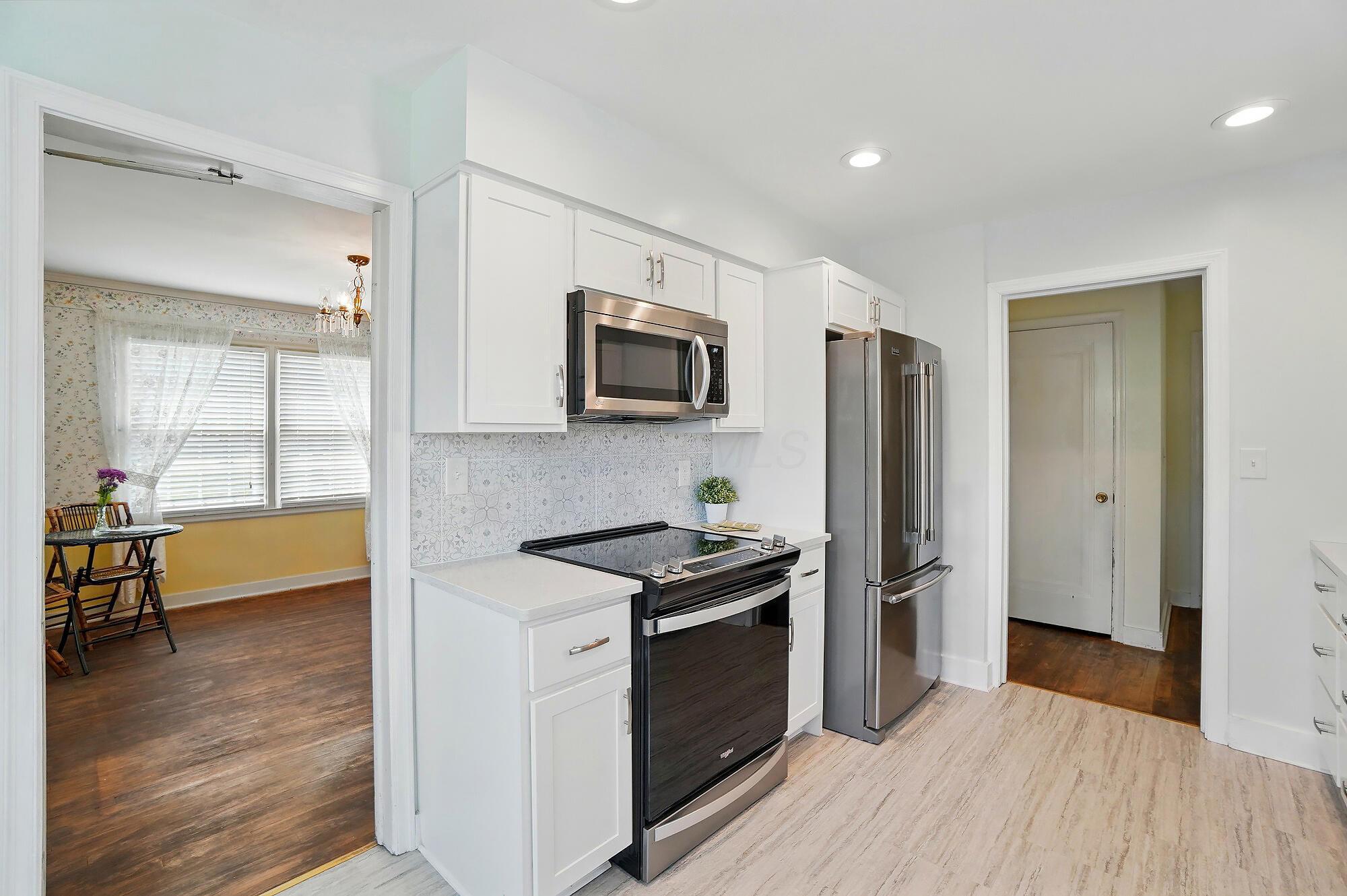 1800 Timberline Drive, Springfield, Ohio image 16