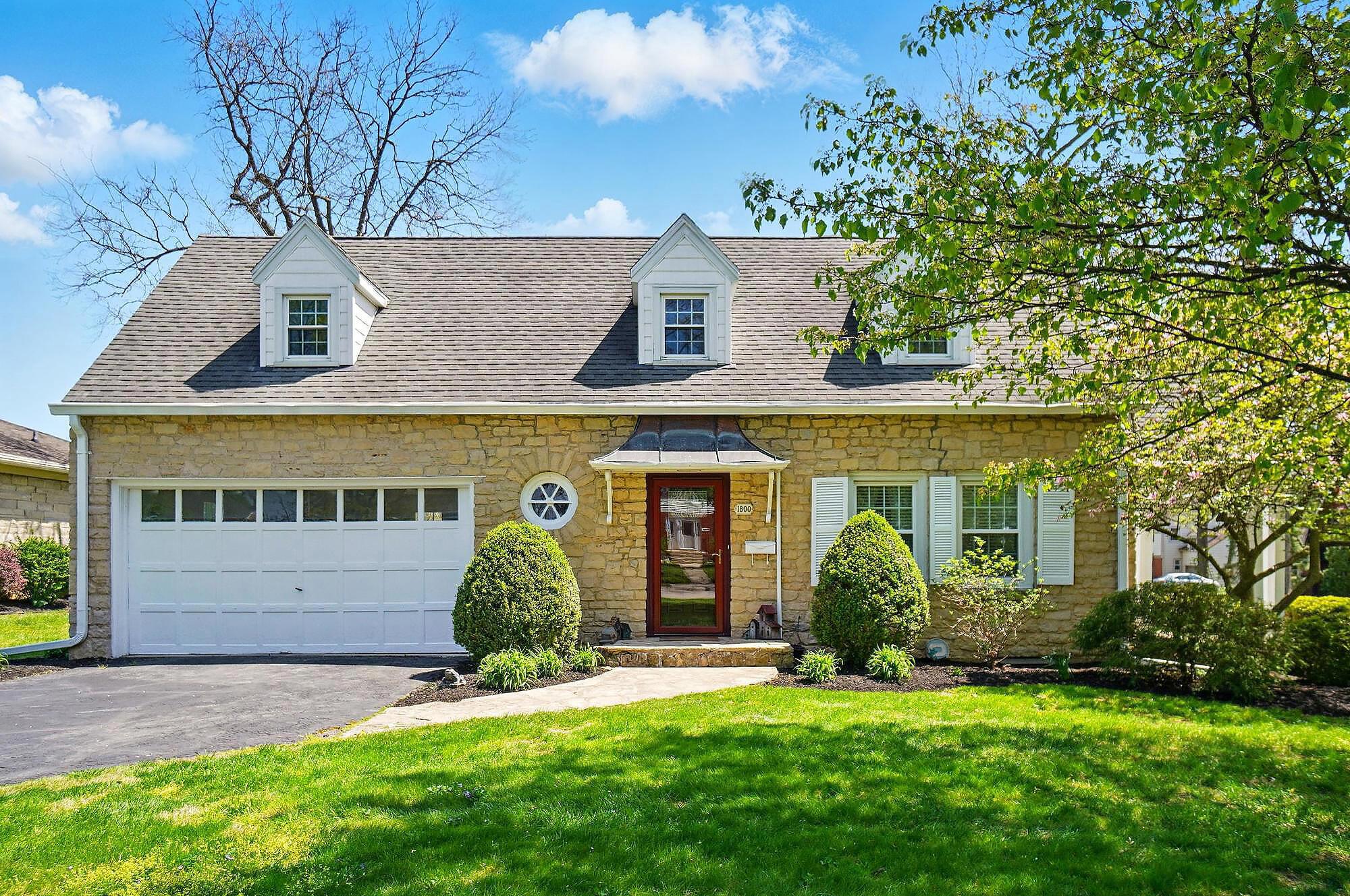 1800 Timberline Drive, Springfield, Ohio image 3