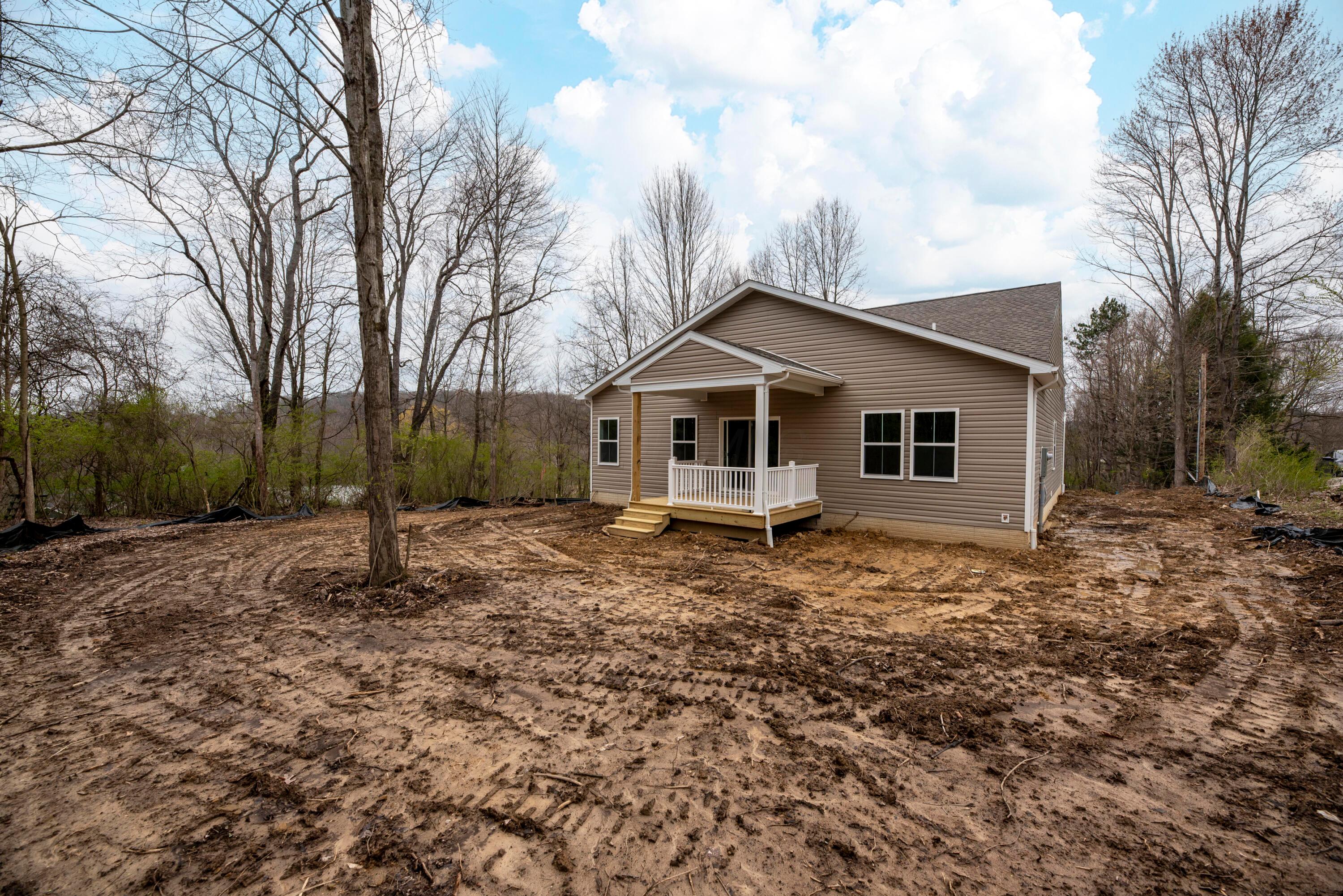 614 Terrace Ridge Circle, Howard, Ohio image 6