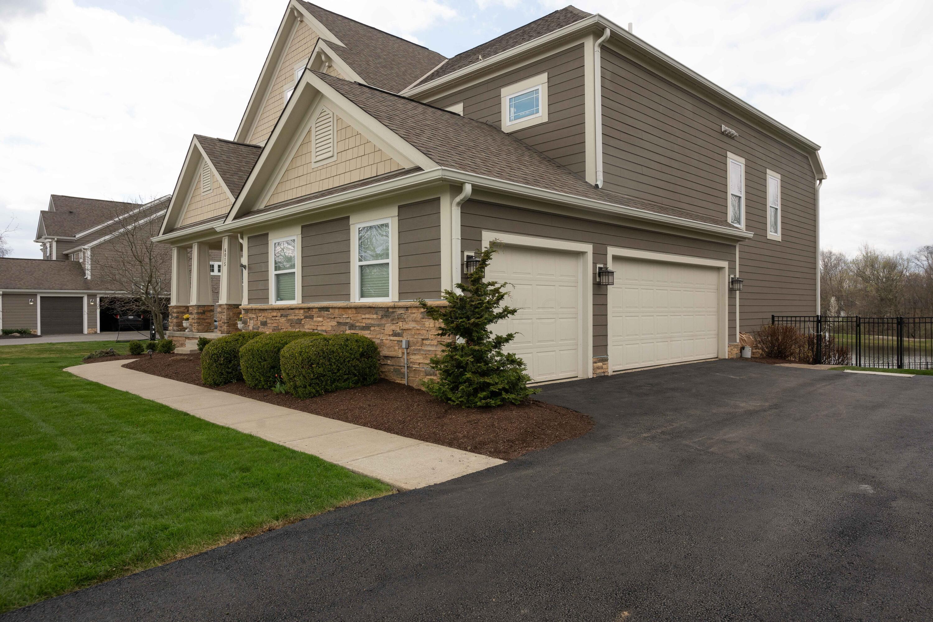 6015 Braymoore Drive, Galena, Ohio image 4