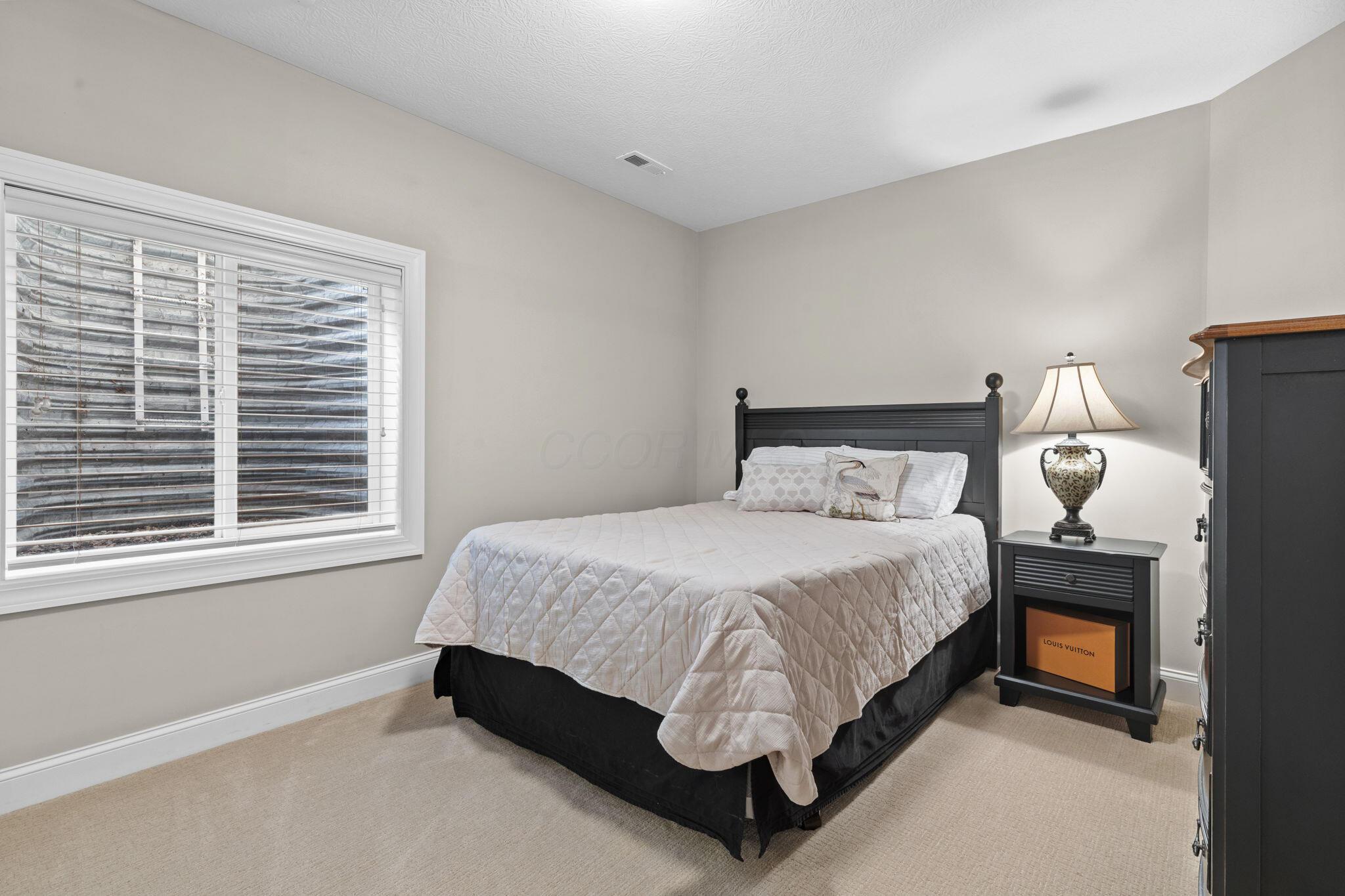 7004 Calabria Place, Dublin, Ohio image 36