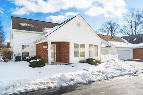 Photo of 1137 Overlook Court, Pickerington, OH 43147 (MLS # 226004536)