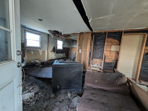 Tiny photo for 517 Earl Avenue, Washington Court House, OH 43160 (MLS # 226000725)