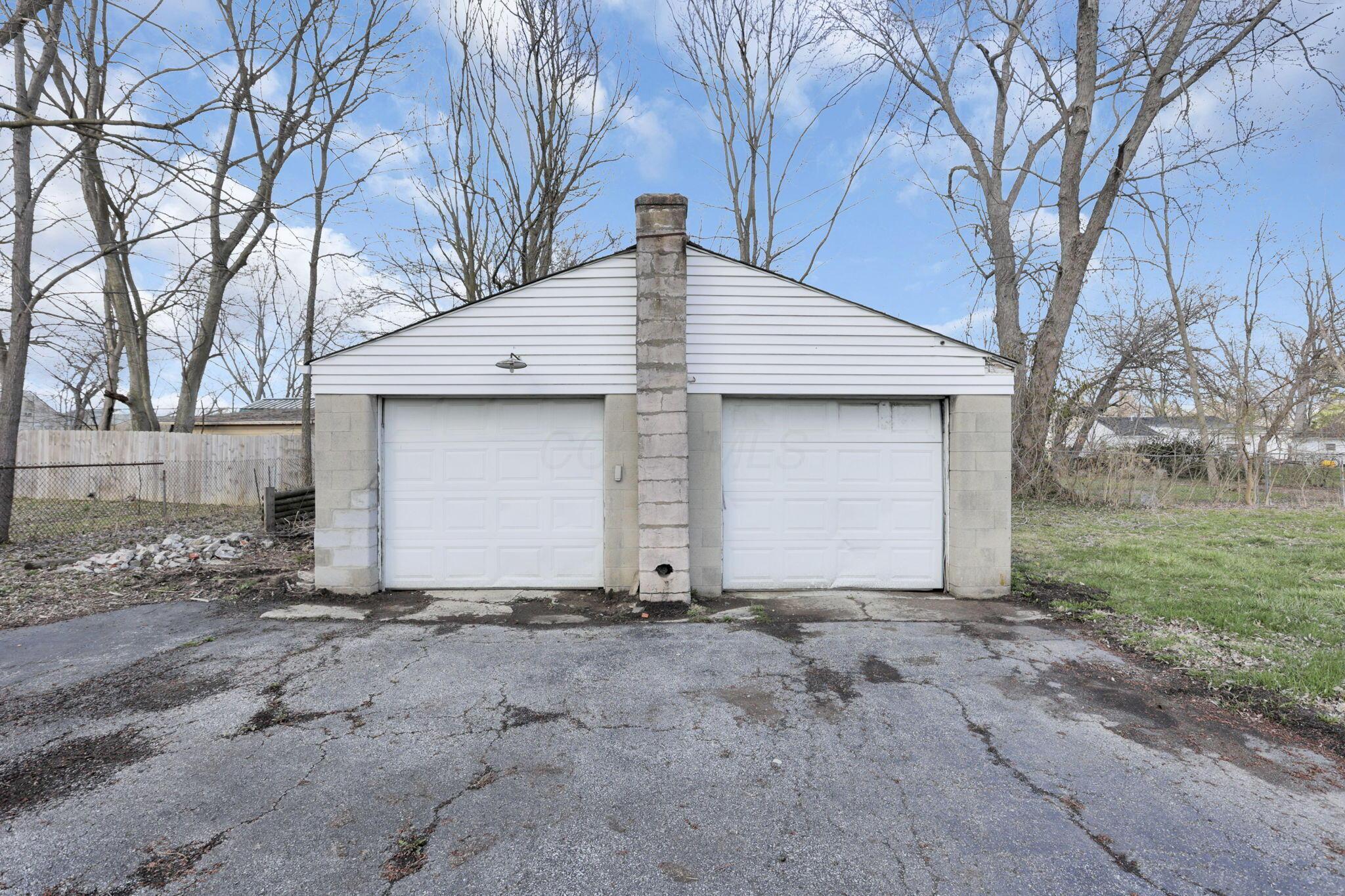 3728 Casa Boulevard, Grove City, Ohio image 3