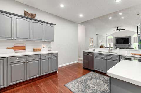 Tiny photo for 1499 Cascade Drive 24 #24, Grove City, OH 43123 (MLS # 226029574)