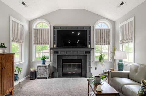 Tiny photo for 1499 Cascade Drive 24 #24, Grove City, OH 43123 (MLS # 226029574)