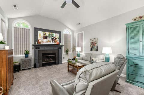 Tiny photo for 1499 Cascade Drive 24 #24, Grove City, OH 43123 (MLS # 226029574)