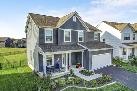 Photo of 2725 Carmie Drive, Blacklick, OH 43004 (MLS # 225039148)