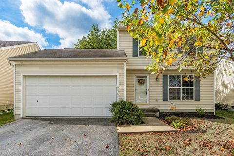 Photo of 2365 Creek View Place, Grove City, OH 43123 (MLS # 225036329)